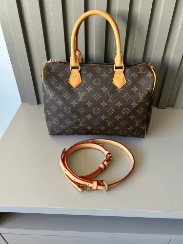  Bolsa Louis Vuitton Speedy Bandoulière 30 novíssima como fotos em Curitiba 