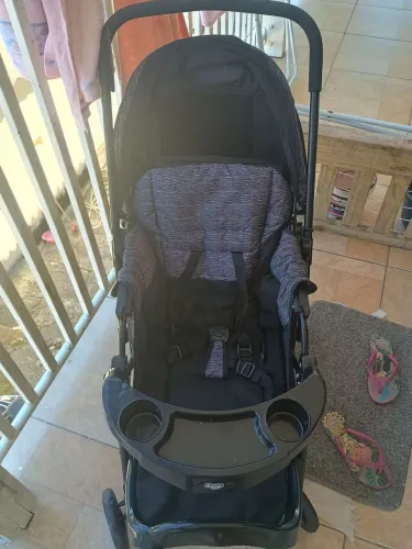 Carrinho Bebê Cosco + Bebê Conforto Wizz, completo