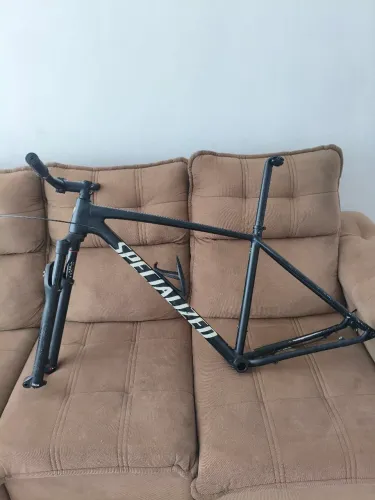 Quadro Specialized chisel+Rockshox reba 