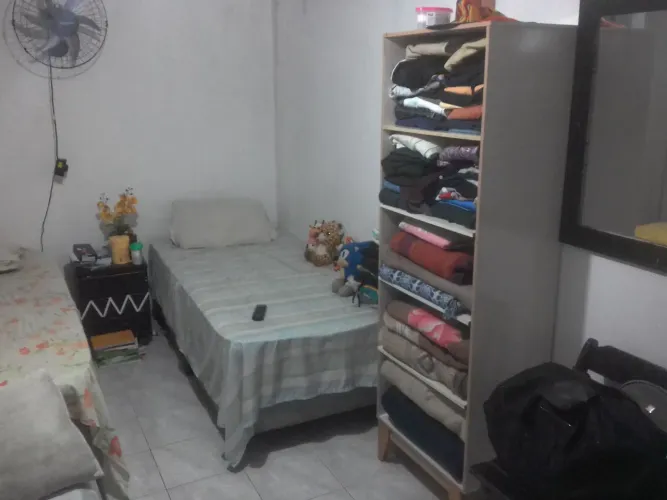 Cama box solteiro usada porém muito boa
