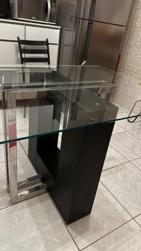 Vende-se mesa de jantar