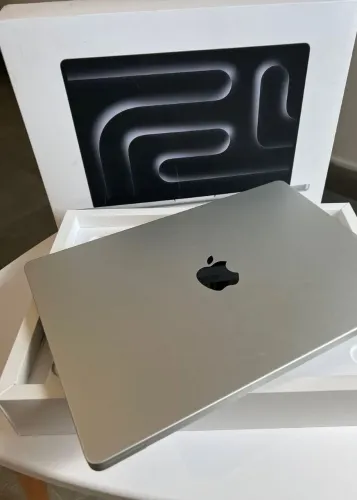 MacBook m5 pro 24gb/1tb