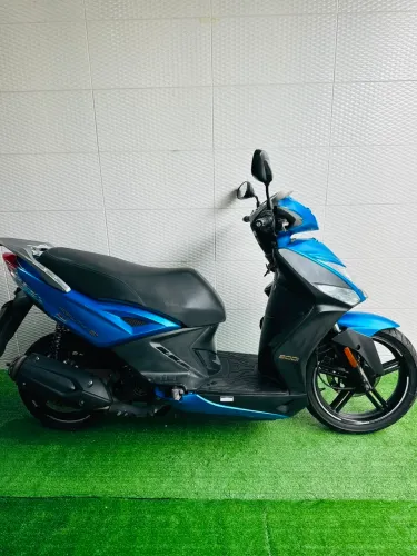 AVELLOZ 50cc 2024 