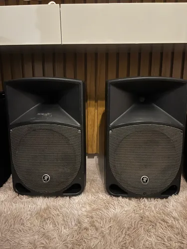 Mackie thump th-12a