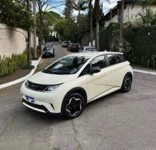 BYD Dolphin EV (Elétrico) 2024