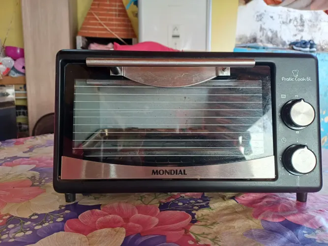 Forno Elétrico Mondial Pratic Cook de 6 litros, modelo FR-09