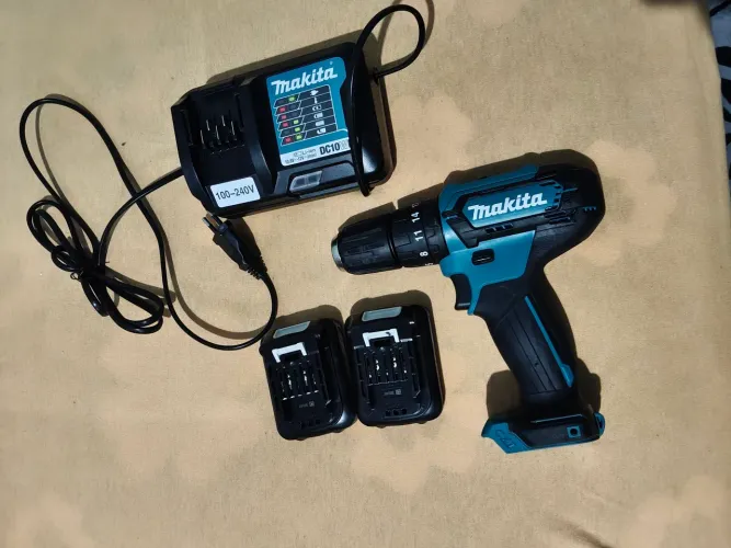 Parafusadeira/furadeira (Makita)