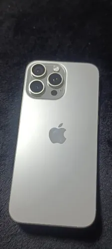 Vendo iPhone 16 pro max 256 com garantia Apple até setembro 2026