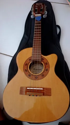 Cavaquinho Rozini Flat eletroacústico