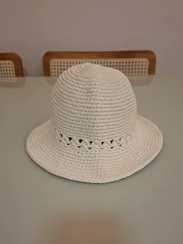 Chapéu Bucket Hat em crochê crú impermeável adulto
