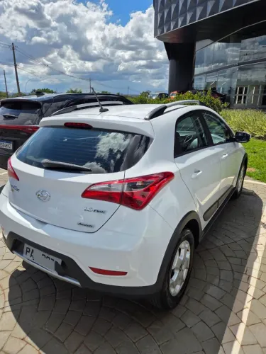 Hyundai HB20X Style 1.6 Flex 16V Aut. 2015