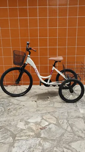 Bicicleta híbrida bike/triciclo 