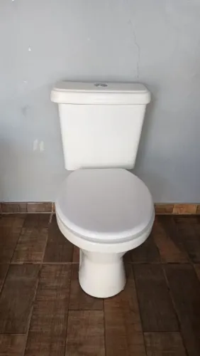 Vaso sanitário com caixa acoplada