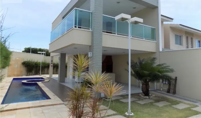 CD 116, Condomínio Magna Villaris 1, Casa duplex com 02 quartos, 02 vagas, piscina