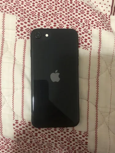 Iphone se 2020 128gb - troco no 11 ou superior com volta em dinheiro