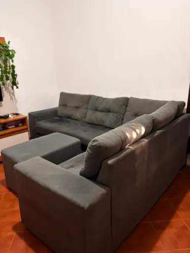 Sofá em L 6 Lugares + Puff Sob Medida | R$1000