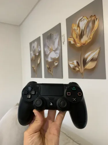 CONTROLE PS4 ORIGINAL COM DEFEITO (BATERIA)