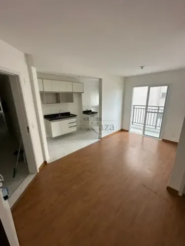 Apartamento - Jacareí - Parque Itamarati - Residencial Flora - 2 Dormitórios - 46m².