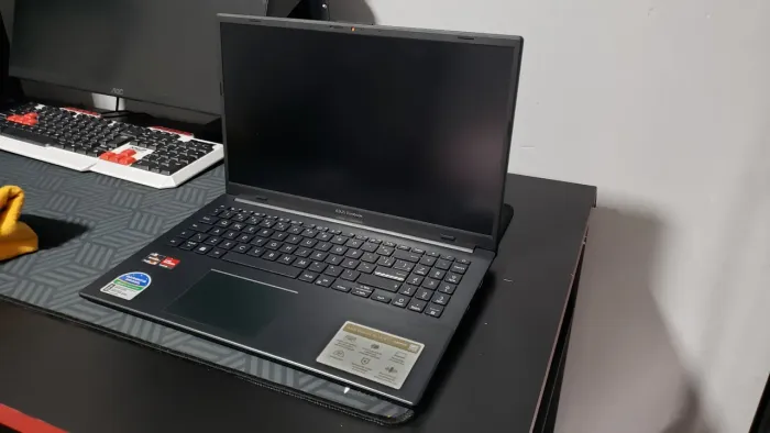 ASUS Vivobook GO 14/15