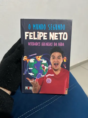 Livro O MUNDO SEGUNDO FELIPE NETO