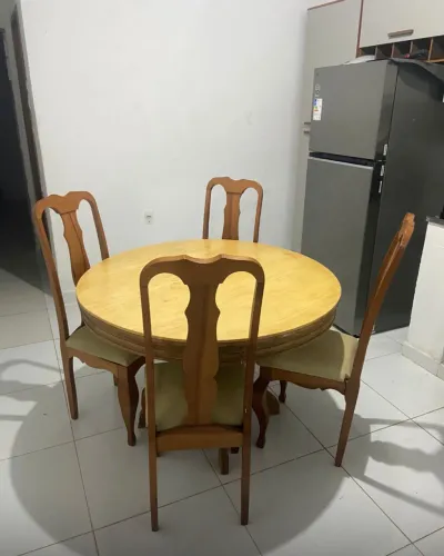 Mesa em madeira
