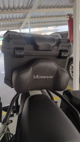 Encosto para baú central Versys
