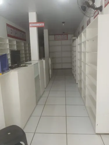 Móveis para uma farmácia