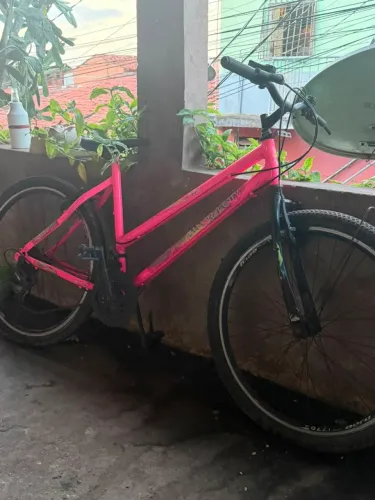 Bicicleta semi nova