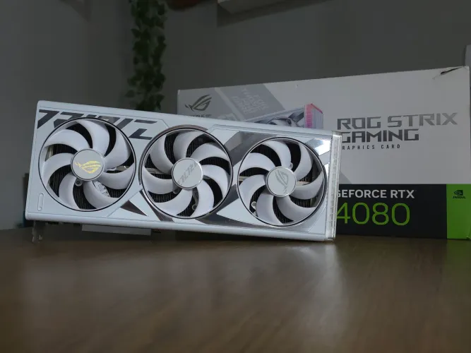 Rtx 4080 Rog Strix Oc Edition Branca 16GB GDDR6X 