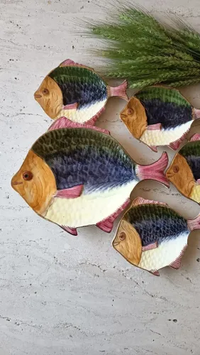 Faiança portuguesa formato de peixe