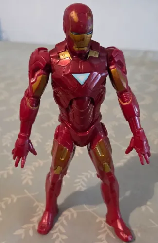Boneco Homen de ferro da Hasbro