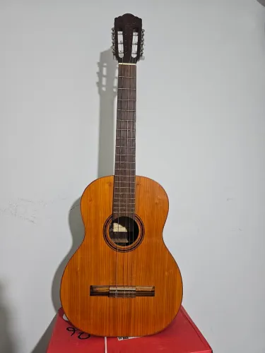 Violão Di Giorgii n 16 Ano 2000 impecável.