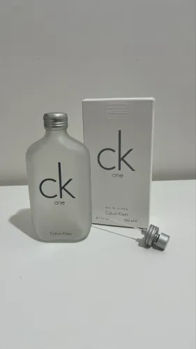 Frasco perfume Calvin Klein one 200ml