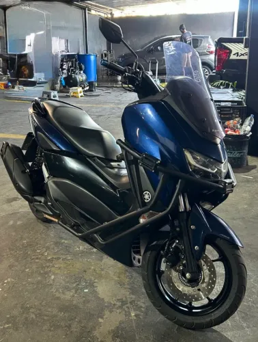 Nmax 2021/2022- com 9000km rodados