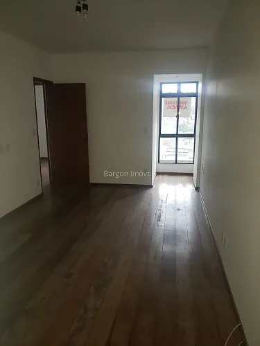 Excelente oportunidade apartamento quarto e sala a venda no Centro de Juiz de Fora