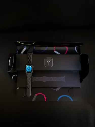 apple watch series 5 40mm (colab com a nike)