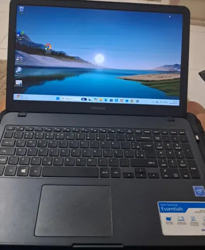 Notebook Samsung essentials