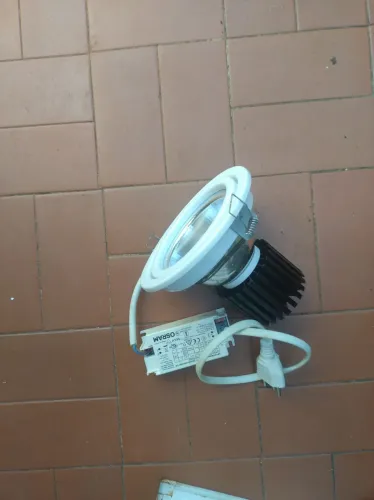 Luminária Tesla, Spot embutir, 19,9w ,3000k ,14cm de diâmetro 