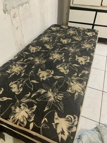 Cama de solteiro 