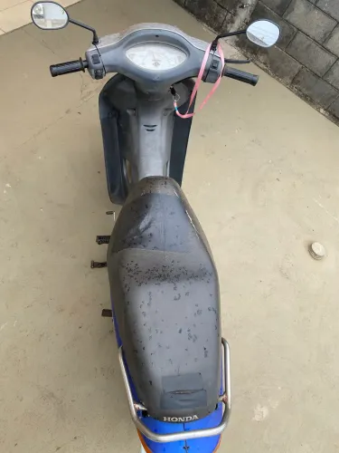 Honda Biz 100 2002 | Moto de leilão | R$ 2.200