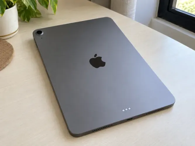 Apple iPad Air 5ª Geração M1 256GB - Tela 10,9"