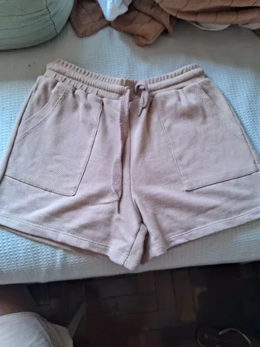 Short Feminino com Bolsos Frontais - Tamanho M