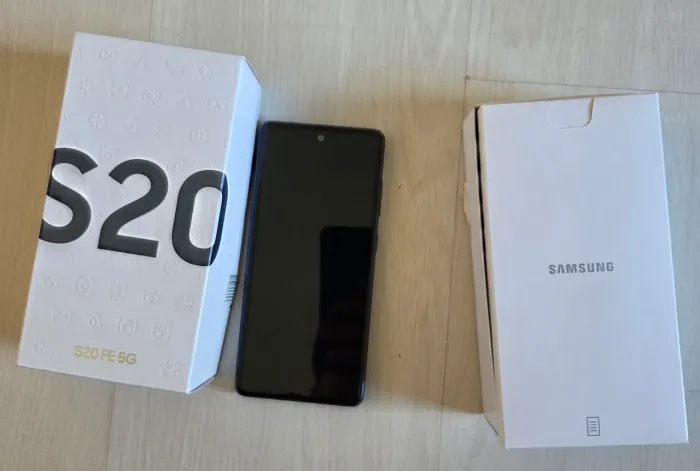 Celular Samsung Galaxy S20 FE 5G 128/6GB estado de novo