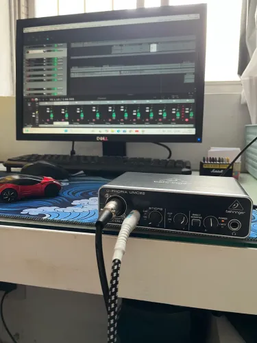 Behringer-UMC22
