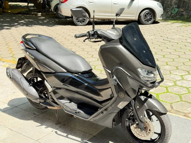 YAMAHA NMAX 160 / 2022 TD. OK EM DIA.