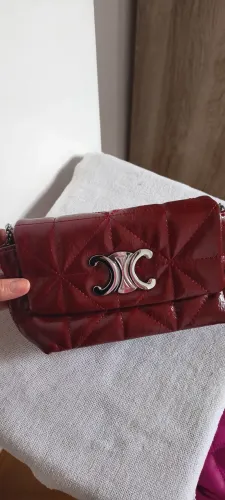 Bolsa de mão - detalhes em prata