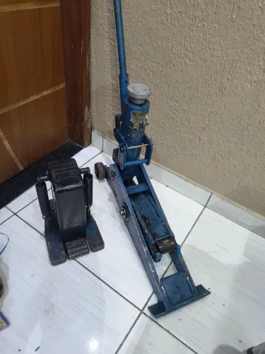 Macaco hidráulico para empilhadeira 4 toneladas M4000 Bovenau 