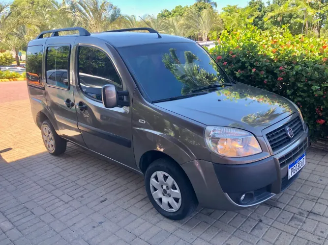 Fiat Doblo Attractive 1.4 Fire Flex 8V 5P 2014