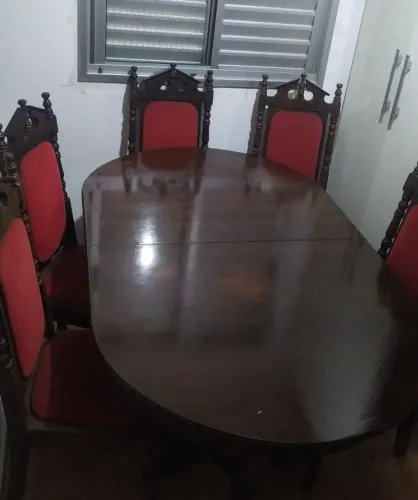 Mesa de Jantar de Madeira Maciça com 6 Cadeiras 