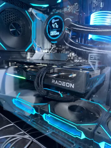 Placa de Vídeo RX 9060 XT 16GB ASRock Challenger OC